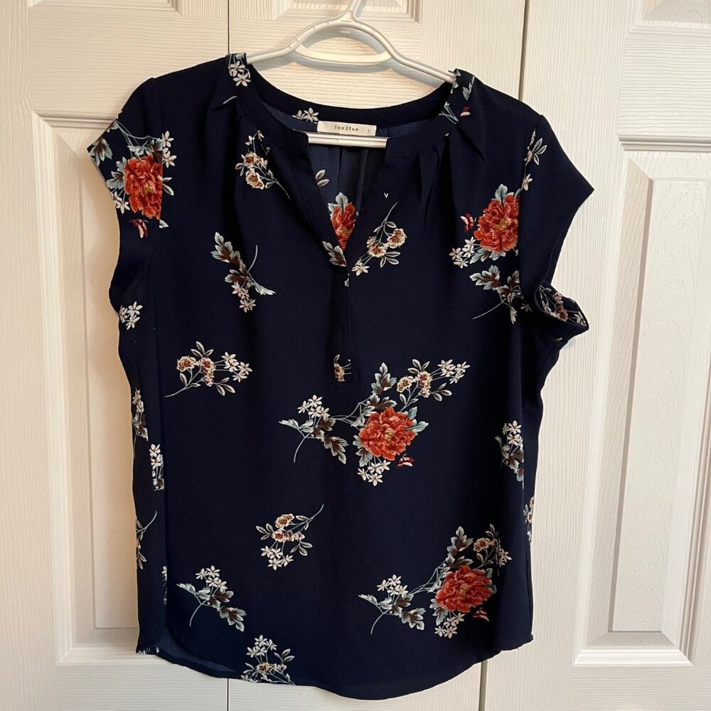 EUC fun 2 fun Walden Split Neck Blouse